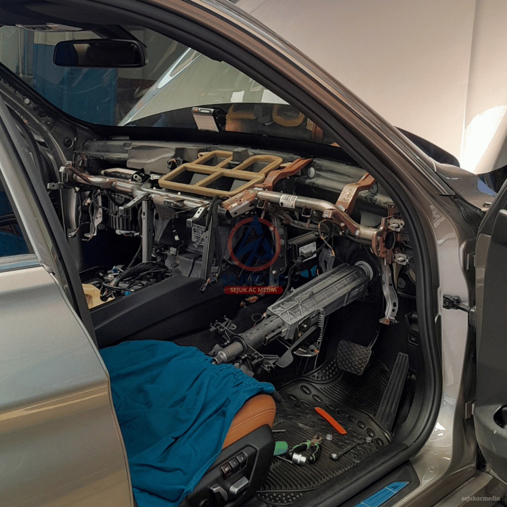 Kebiasaan Sepele yang Bikin AC Mobil Tidak Dingin