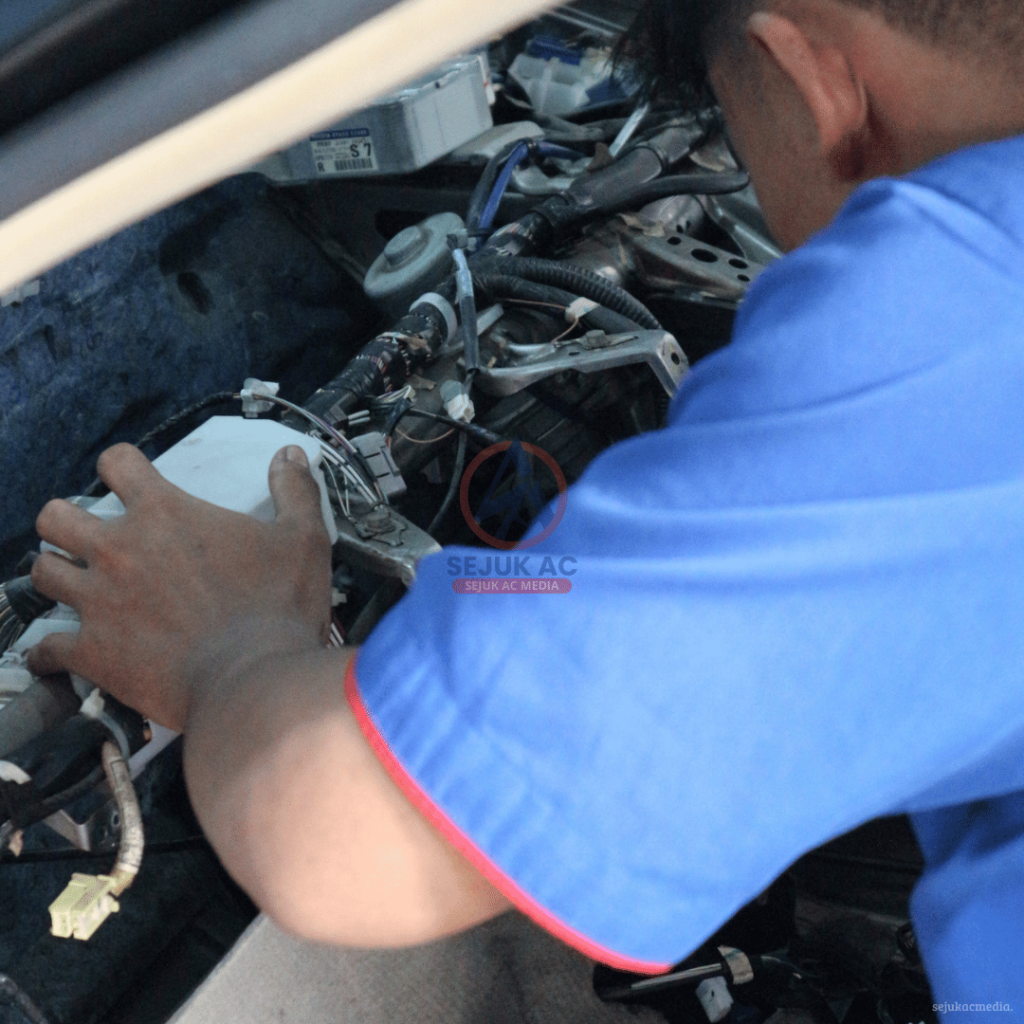 AC Mobil Bermasalah saat Hujan