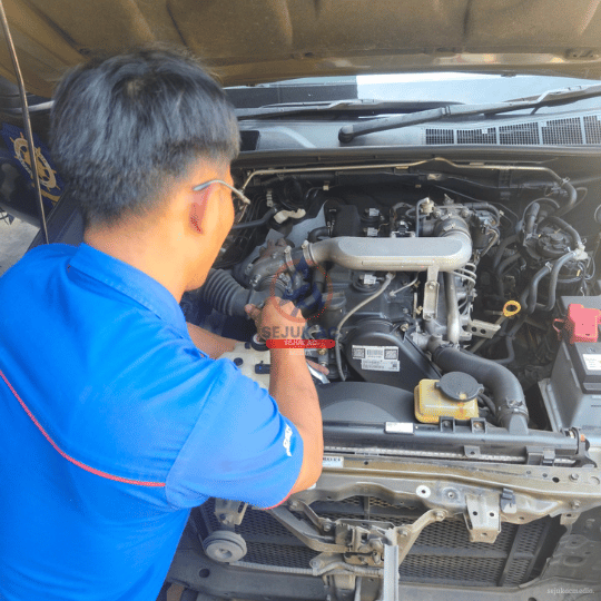 mesin mobil bunyi mendesis