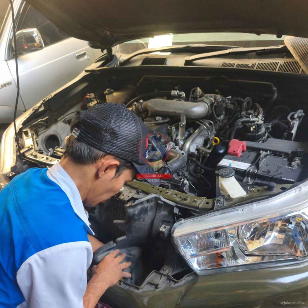 fungsi kondensor ac mobil