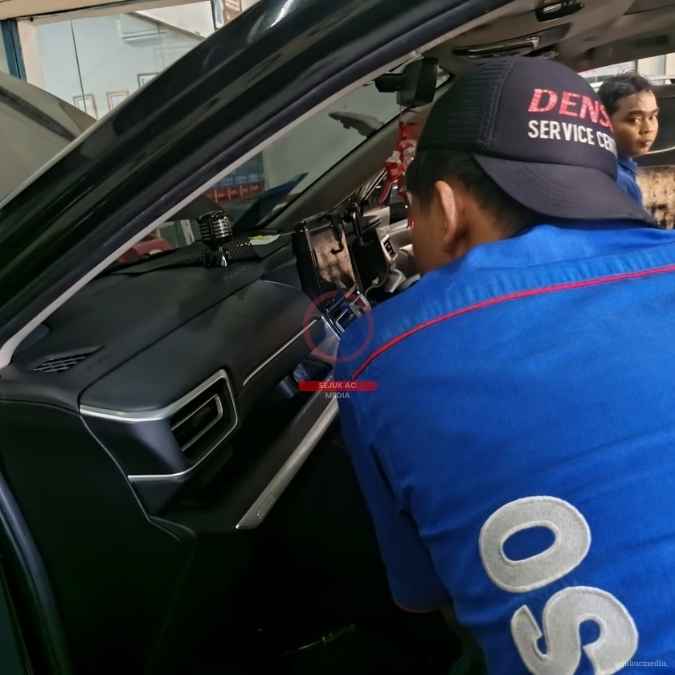 pemeriksaan siklus kompresor di bengkel ac mobil ngawi sejuk ngawi